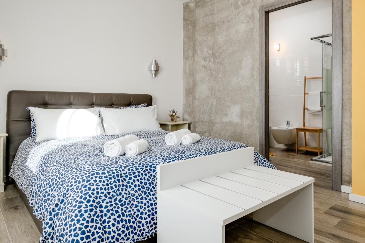 The White Building - Rooms Costermano Zewnętrze zdjęcie